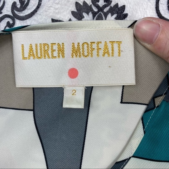 Lauren Moffatt retro vibe green white gray geometric keyhole ruffle long tunic - Picture 7 of 8